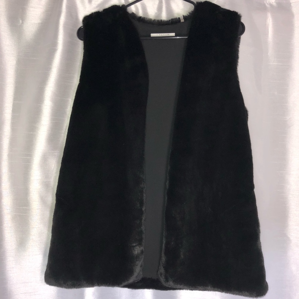 Tahari small fur vest